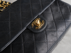 CHANEL／マトラッセ チェーンショルダーバッグ