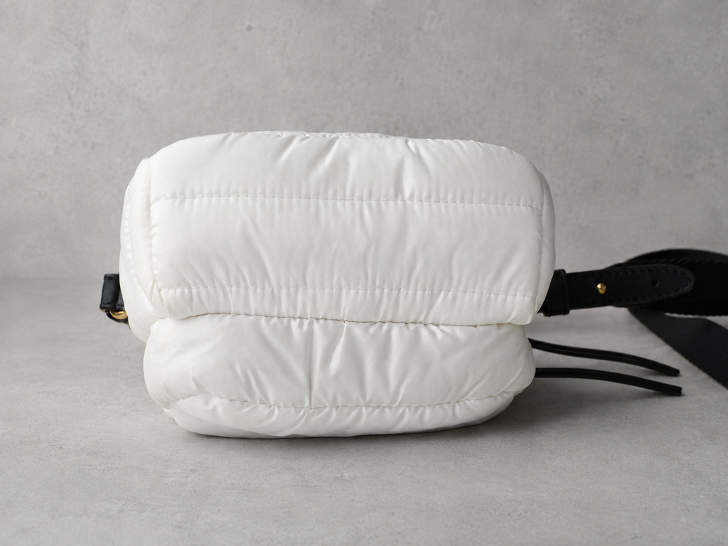 MONCLER／Kilia スモールバッグ