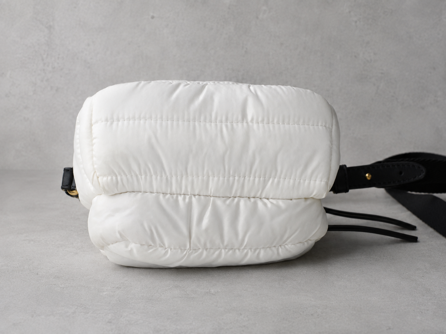 MONCLER／Kilia スモールバッグ