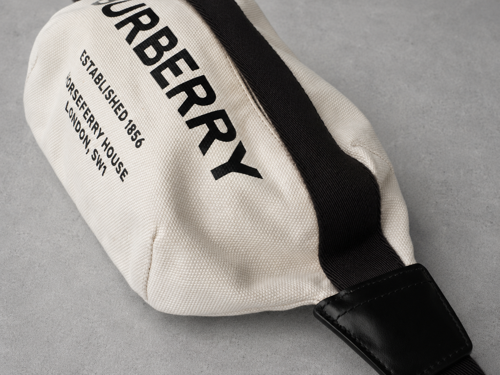 BURBERRY／ホースフェリー ミディアム バムバッグ アイボリー×ブラック 保存袋付き
