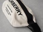 BURBERRY／ホースフェリー ミディアム バムバッグ アイボリー×ブラック 保存袋付き