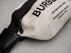 BURBERRY／ホースフェリー ミディアム バムバッグ アイボリー×ブラック 保存袋付き