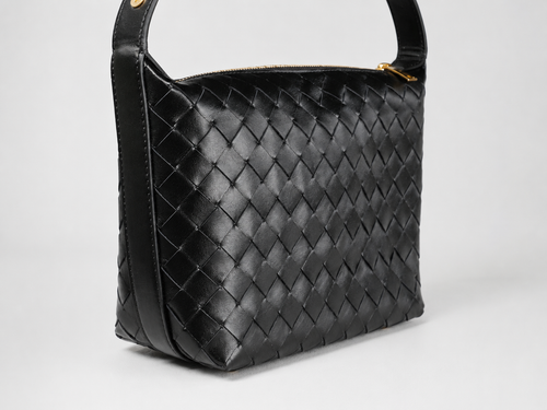 BOTTEGA VENETA／ミニ ウォレス ショルダーバッグ ブラック 箱・保存袋付き