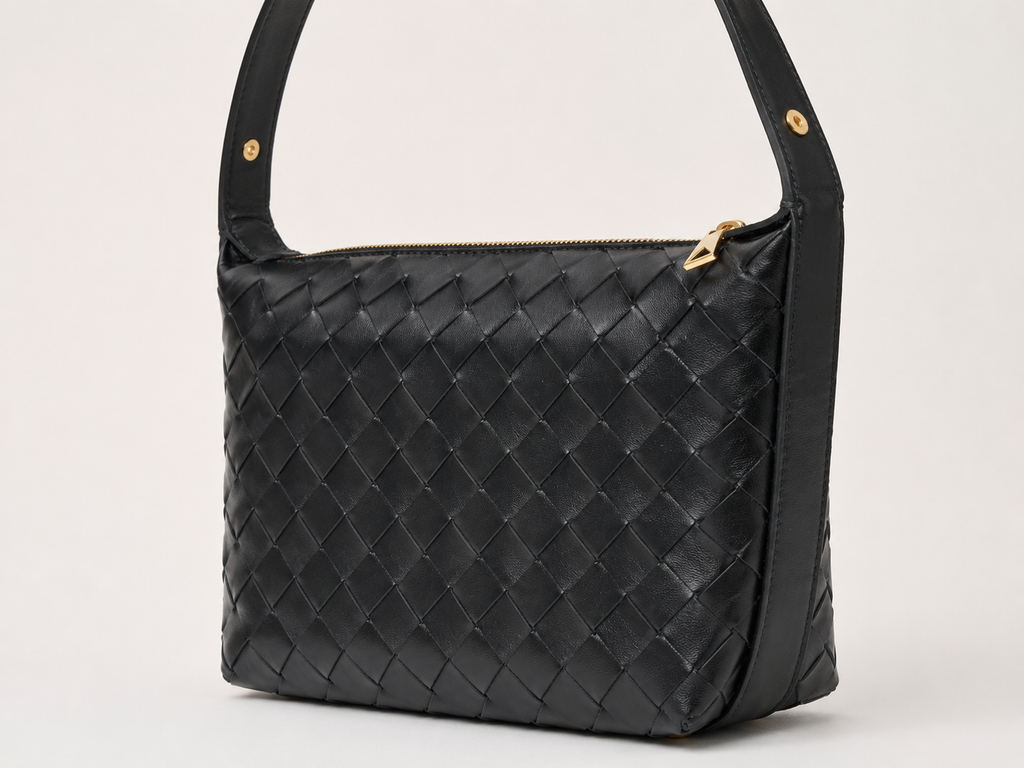 BOTTEGA VENETA／ミニ ウォレス ショルダーバッグ ブラック 箱・保存袋付き