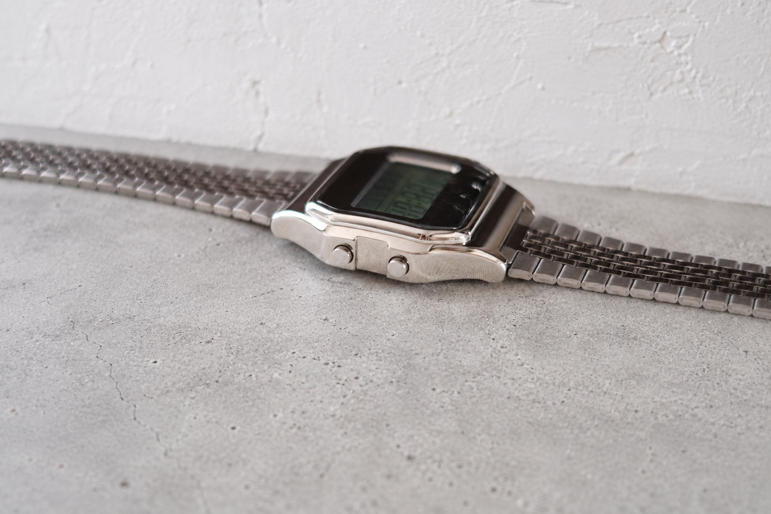 MM6 Maison Margiela × TIMEX T80