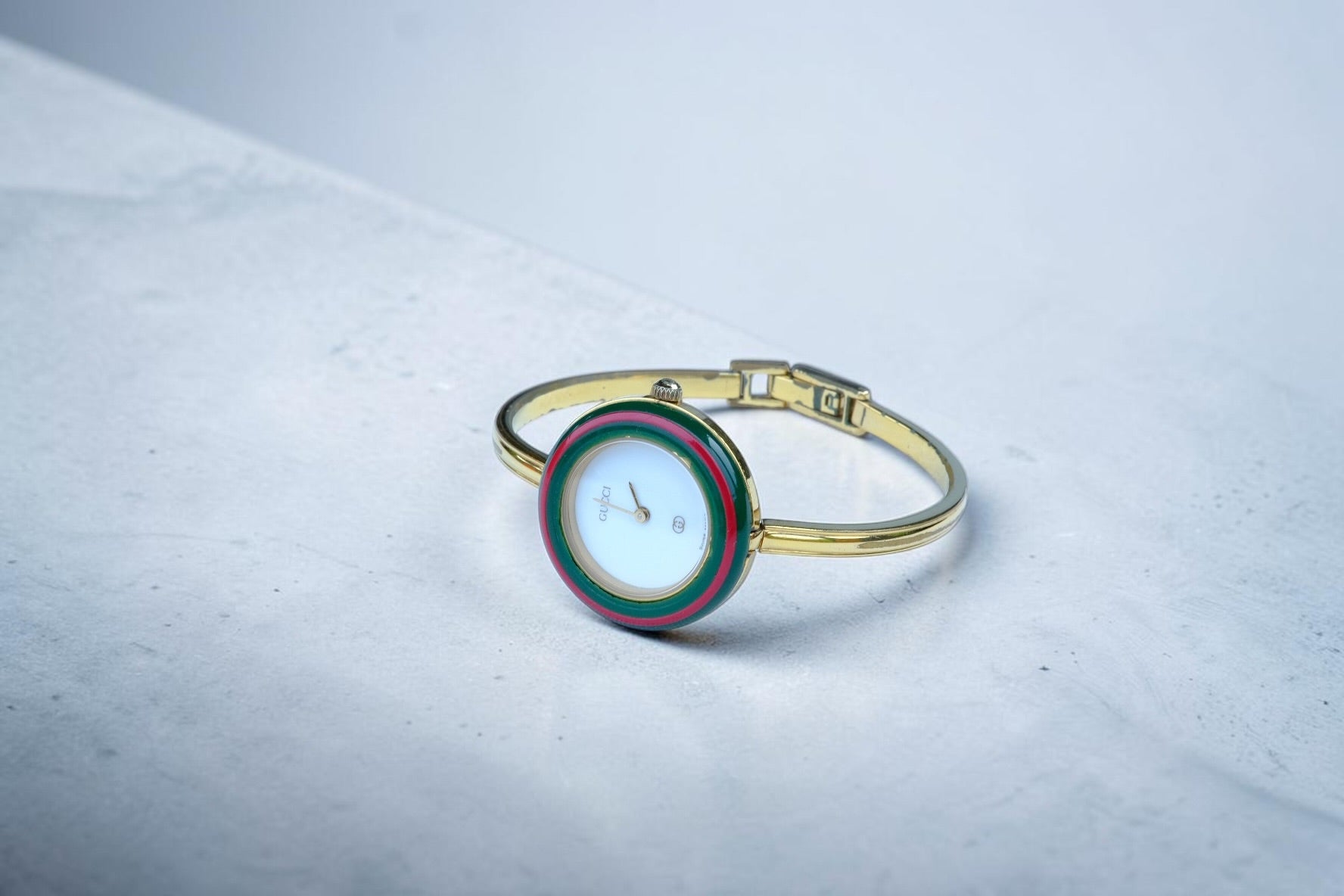 GUCCI／チェンジベゼル バングルウォッチ 12色ベゼル 箱付き 稼働品