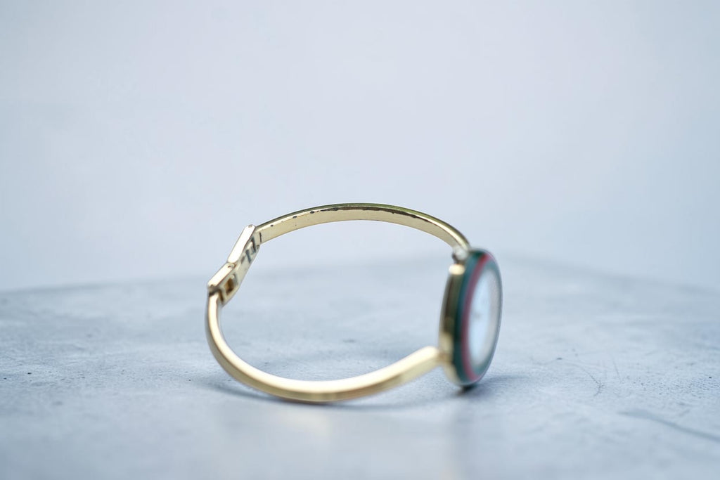 GUCCI／チェンジベゼル バングルウォッチ 12色ベゼル 箱付き 稼働品