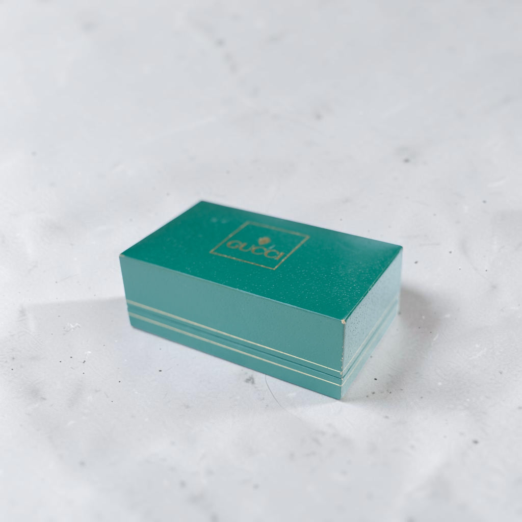 GUCCI／チェンジベゼル バングルウォッチ 10色ベゼル 稼働品